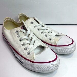 Women’s White Converse Chuck Taylor All Star Sneakers Sz.7